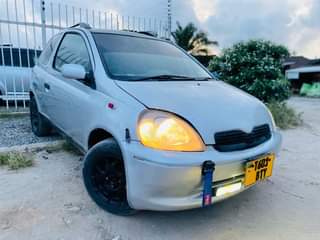 A picture of 2003 VITZ OLD 0714058883 TOYOTA