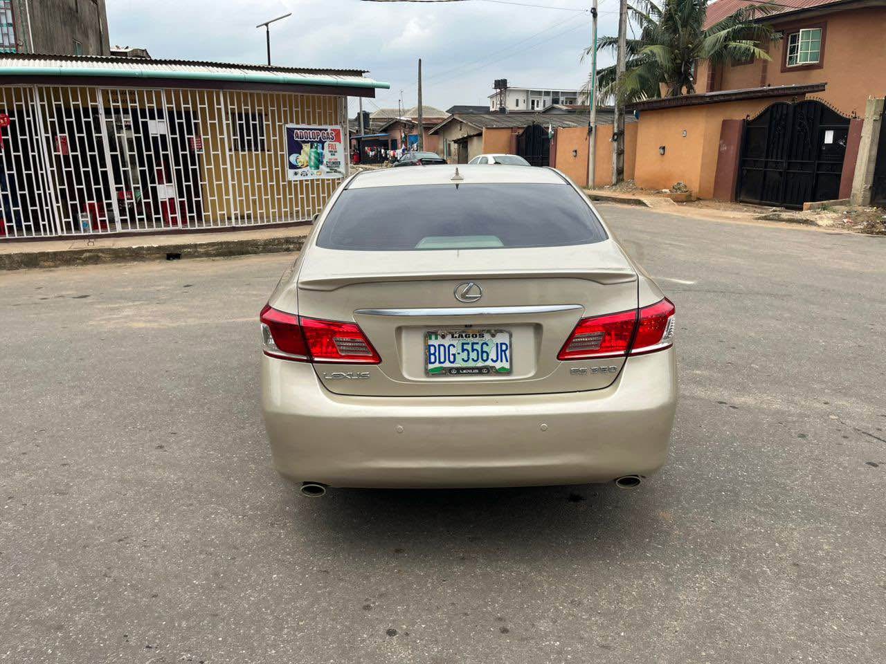 A picture of Lexus ES 350 2010