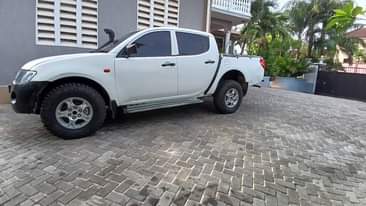 A picture of Mistubish L200 0712277757
