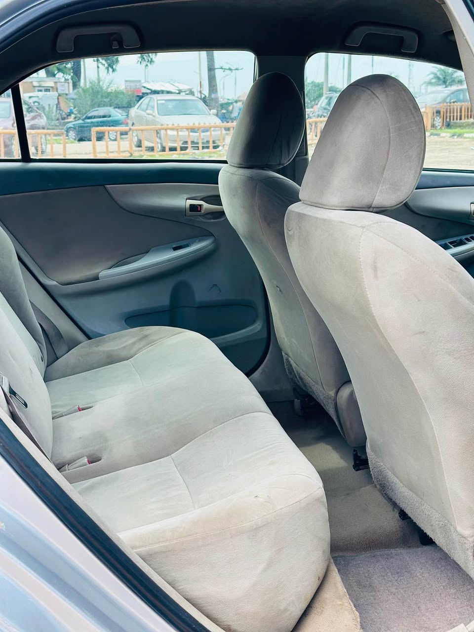 A picture of TOYOTA COROLLA 2009