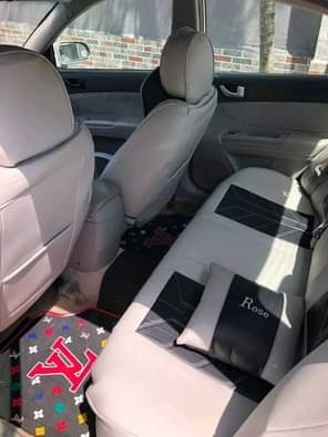 A picture of Sound Hyundai Sonata First body Engine Gear Ac has leakage