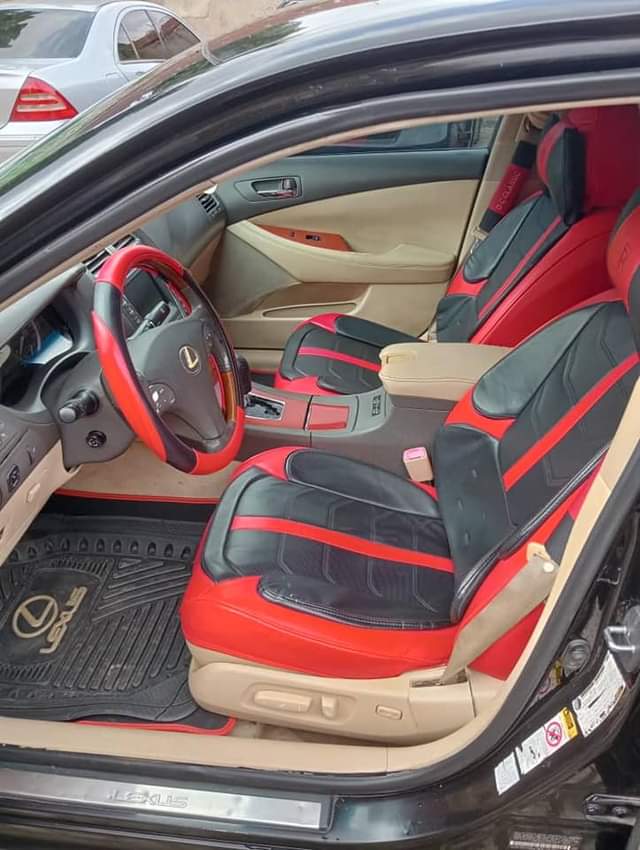 A picture of Lexus ES350
