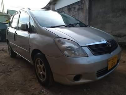 A picture of 2002 Toyota Spacio