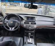 A picture of Tokumbo Honda crosstour 2012