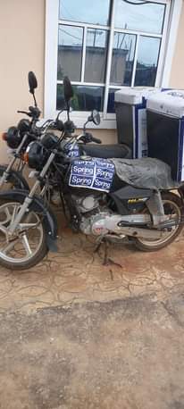 A picture of Tvs HLX plus