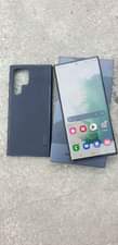 A picture of Galaxy s22 utra for sale pls contact 0652545454 256GB duos