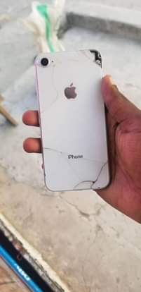 A picture of iPhone8G 64GB 220 000 0687764812