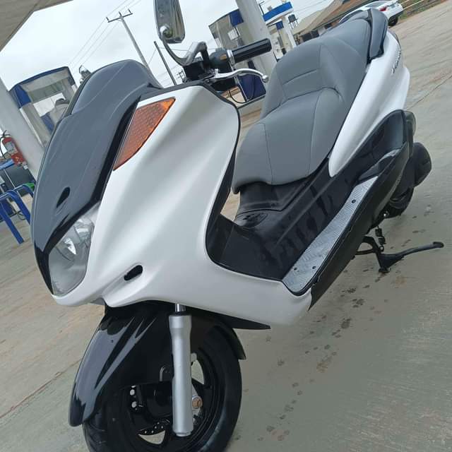 A picture of Yamaha majesty