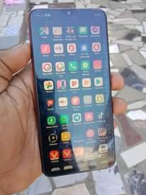 A picture of OPPO F9 BADO MPYA