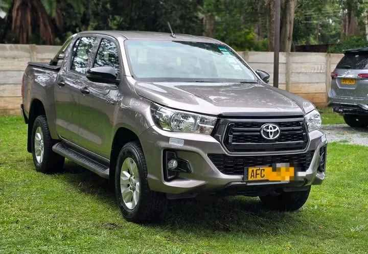 used toyota hilux