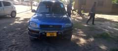 A picture of RAV4 OLD