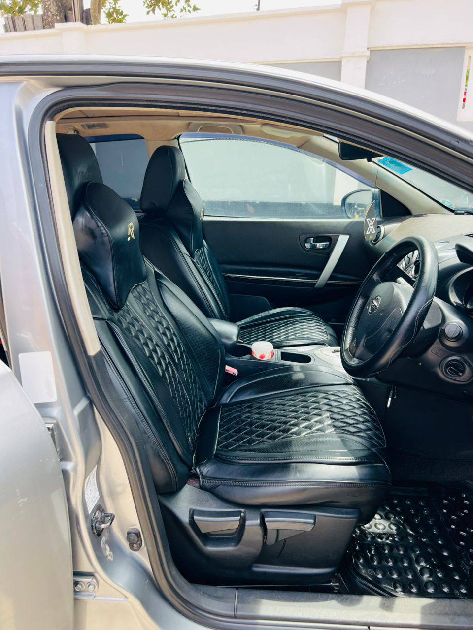 A picture of NISSAN DUALIS
