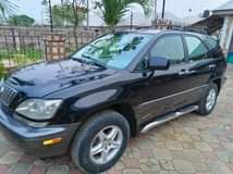 A picture of Exceptionally neat Lexus RX300 2002 model Nothing to fix Absolutely