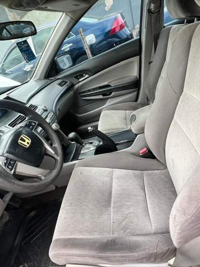 A picture of Good deal Clean 2010 Honda Accord Toks standard Absolutely buy