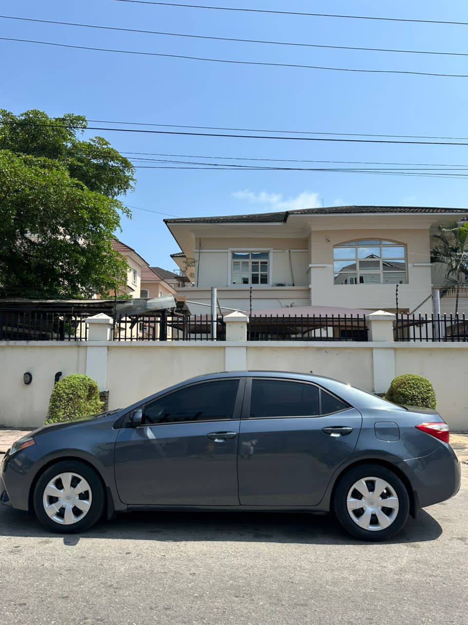 A picture of Toyota Corolla 2015