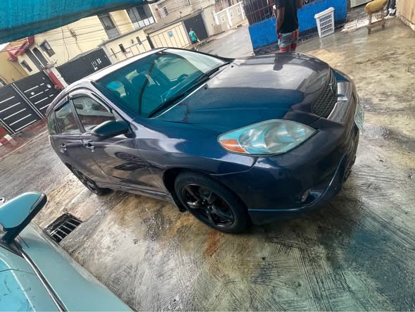 A picture of Toyota matrix