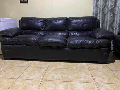 classifieds/furniture sofas