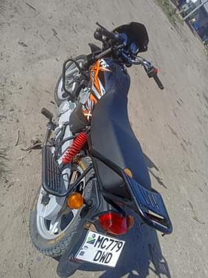 A picture of Tvs cc 150