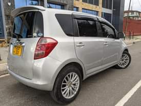 A picture of TOYOTA Ractis