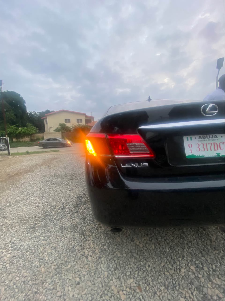 A picture of LEXUS ES350