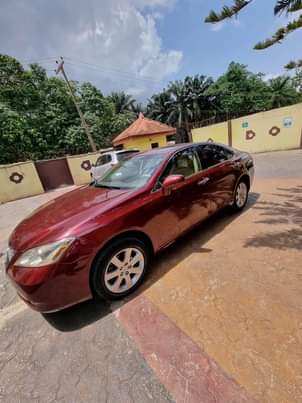 A picture of Lexus ES350