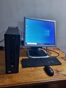 A picture of Hp elitedesk desktop Computer Core i3