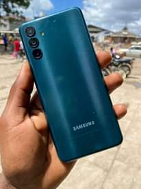 A picture of Samsung A04s Gb128