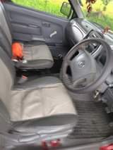 A picture of Nissan 4 x 2 08