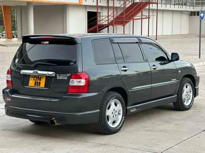 A picture of TOYOTA KLUGER