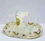 A picture of Comfortable baby bed and net