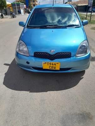 A picture of Toyota Vitz Old model Inauzwa Bei 5M Dodoma Call 0714