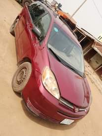 A picture of Register Toyota sienna 2005 model