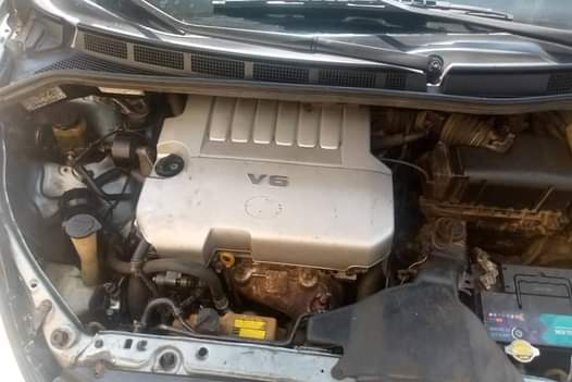A picture of Toyota sienna 2006 model
