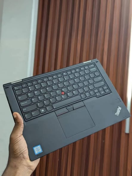 A picture of Lenovo Thinkpad X380 Yoga