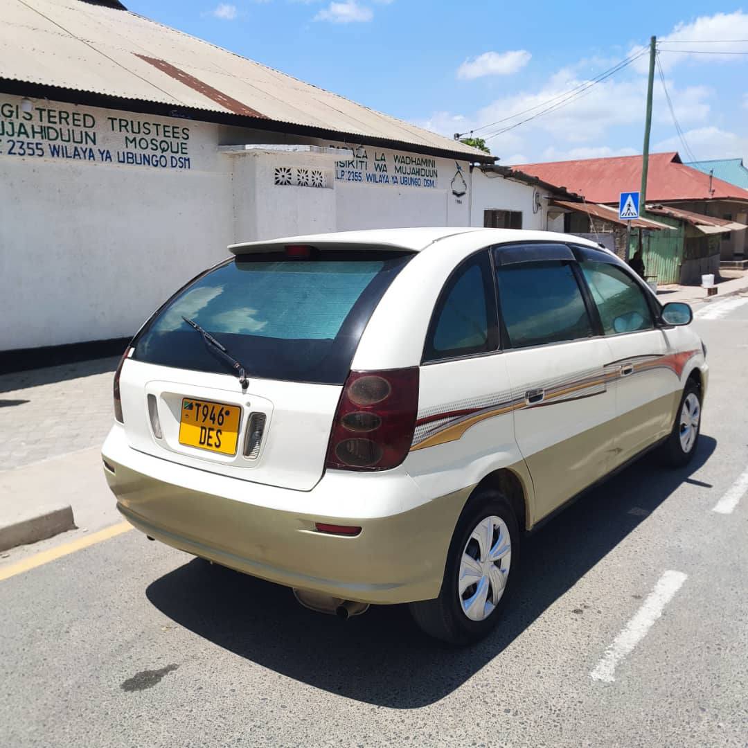 A picture of INATUPWA NADIA ML 5 3 CHANGAMKA