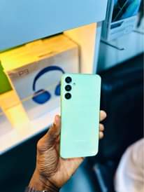 A picture of SAMSUNG A24 128GB