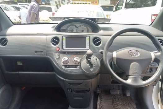 A picture of SIENTA 2012 UBR 7 seater Fuel Saving Black interior 0750147312.