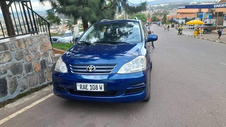 used toyota avensis