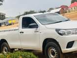 A picture of TOYOTA HILUX