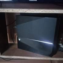 A picture of Ps4 console For parts.