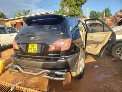 A picture of Toyota harrier 3 0cc 7m
