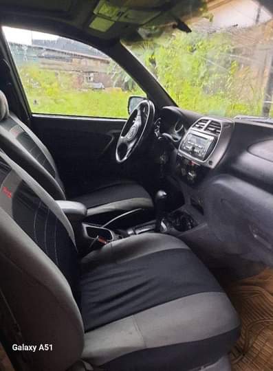 A picture of Very sharp and sound Toyota Rav 4 for a give