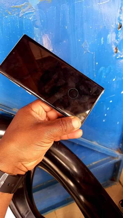 A picture of SAMSUNG NOTE 10