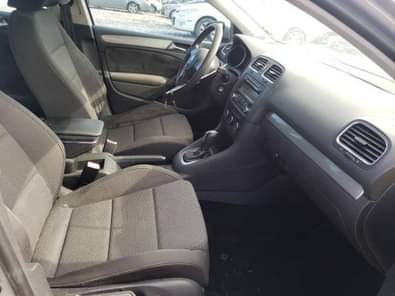 A picture of Volkswagen Golf 5 Leather ONLY 550 000 Naira Make Volkswagen