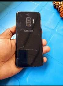 A picture of Samsung s9plain