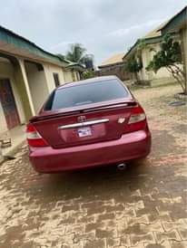 A picture of TOYOTA CAMRY 2003