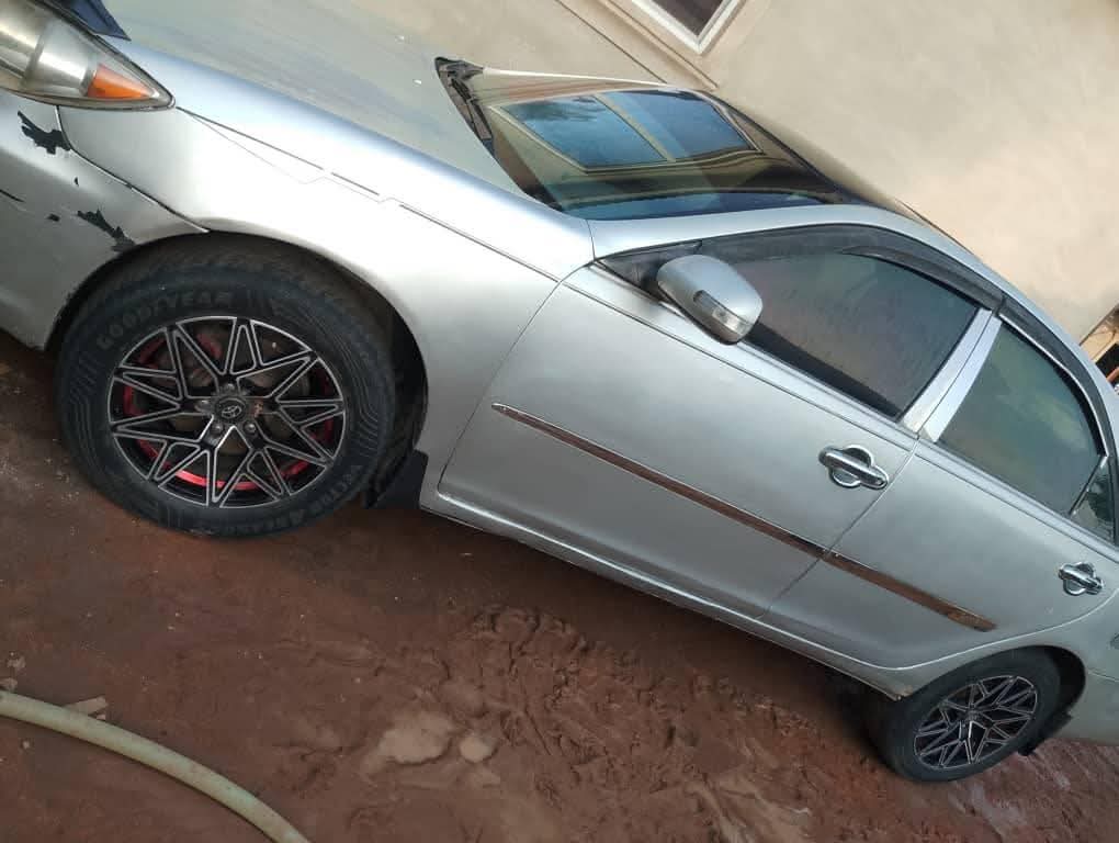 A picture of 2005 Toyota camry big daddy