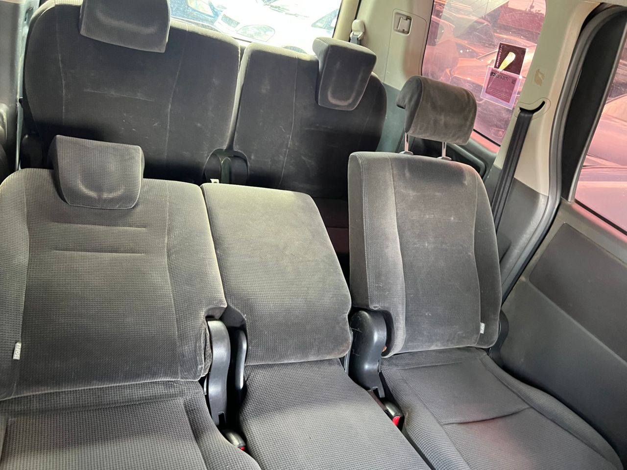 A picture of Toyota Noah