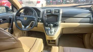 A picture of Honda CR V