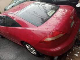 A picture of Honda Accord 2 doors naija used